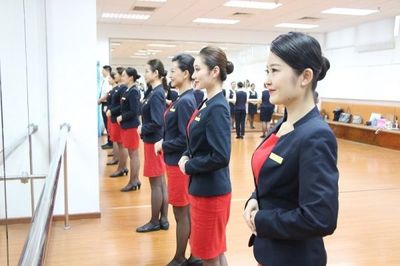 深航商旅開展?fàn)I銷服務(wù)崗位能力提升培訓(xùn) 禮儀服務(wù)賦能優(yōu)質(zhì)體驗