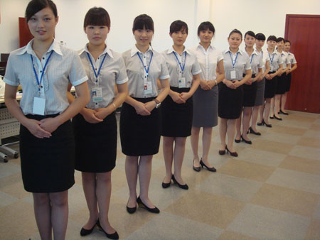 南瑞集團(tuán)“會務(wù)服務(wù)·前臺接待禮儀”培訓(xùn)經(jīng)典案例解析